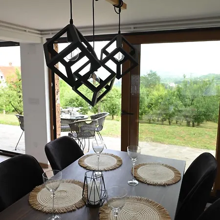 Nyaraló Dedovina Pakovrace Čačak