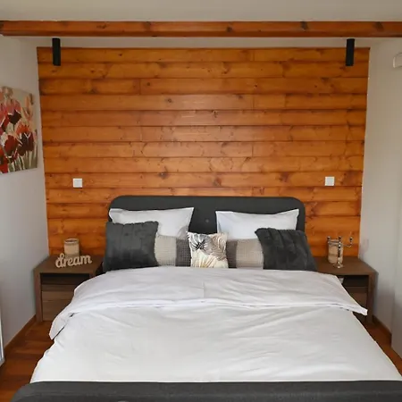 Dedovina Pakovrace Nyaraló