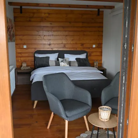 Dedovina Pakovrace Nyaraló Čačak