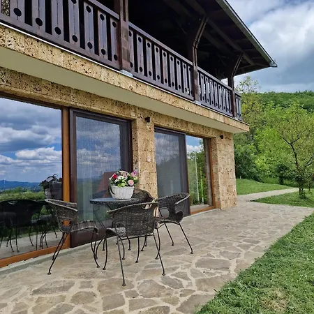 Dedovina Pakovrace Nyaraló