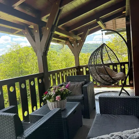 Nyaraló Dedovina Pakovrace