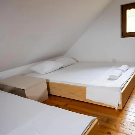 Dedovina Pakovrace * Čačak