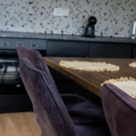 Nyaraló Dedovina Pakovrace